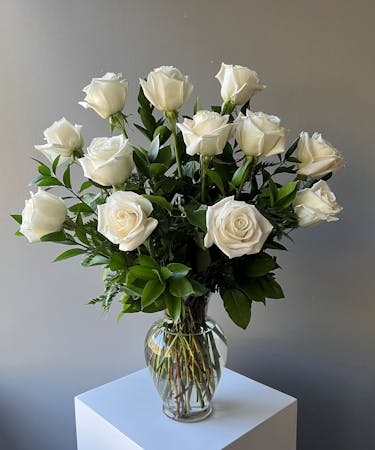 12 Red Roses | Owings Mills & Baltimore (MD) Flower Delivery | Flowers ...